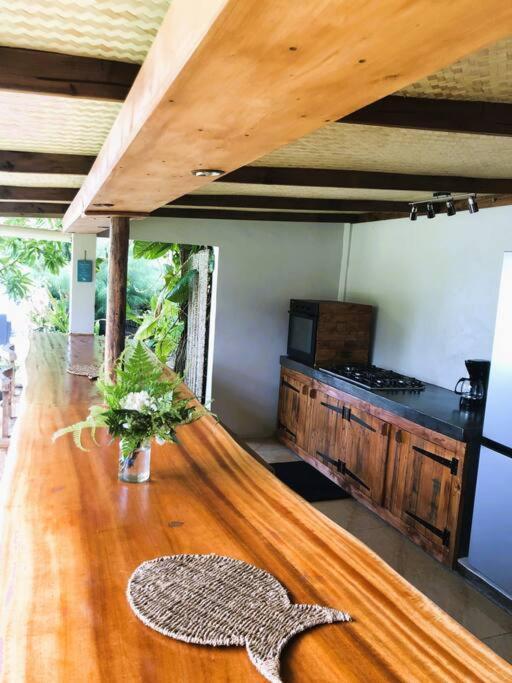 Bungalow Tiarii, Avec Acces Direct A Une Plage Privee Tevaitoa Buitenkant foto